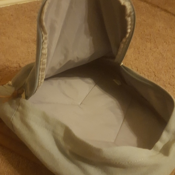 Backpack - Picture 2 of 3